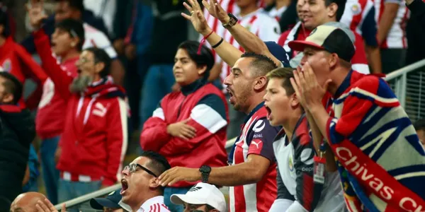 Afición en partido. Foto: Debate