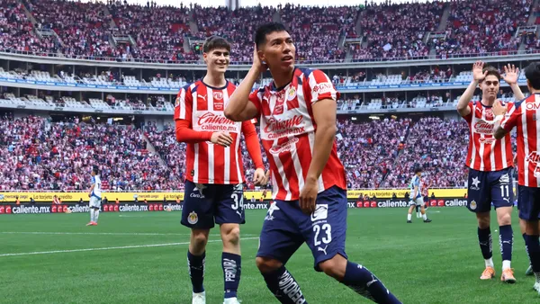 Aguirre festejó de forma peculiar su gol (MexSport).