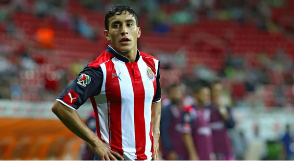 Ahora la rompe con los wilos, pero en Chivas era un jugador más del montón.