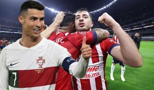 Alan Mozo festeja en el estadio Azteca la victoria ante América / Imago 7