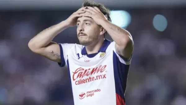 Alan Mozo podría dejar Chivas tras lo sucedido en el clásico | Foto: Especial