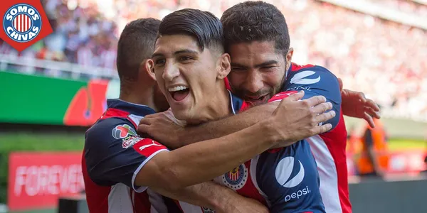Alan Pulido en Chivas (Fuente: MEXSPORT)