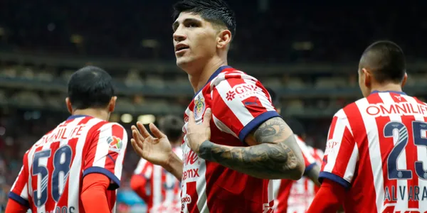 Alan Pulido (Fuente: MEXSPORT)