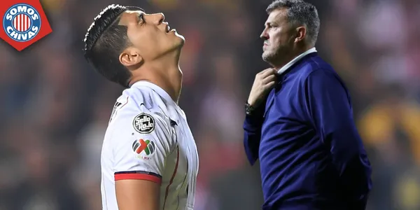 Alan Pulido y Óscar García (Fuente: MEXSPORT)