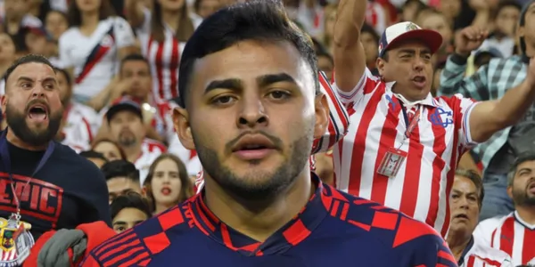 Alexis Vega fue increpado por su bajo nivel, está vez relacionado con su supuesto sobrepeso.