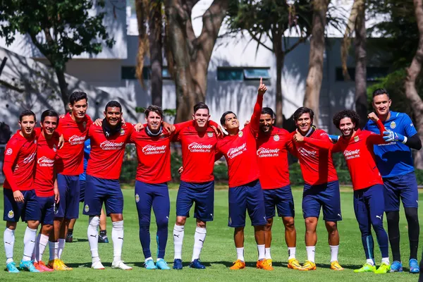 Alexis Vega y Roberto Alvarado fueron los únicos jugadores del Rebaño que fueron convocados para los últimos tres partidos de la eliminatoria mundialista.