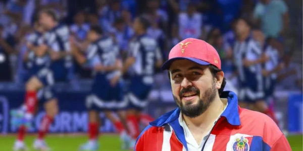 Amaury con jugadores de Rayados/FOTO: Getty Images