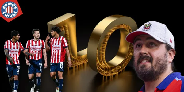 Amaury Vergara y jugadores de Chivas (Fuente: MEXSPORT)