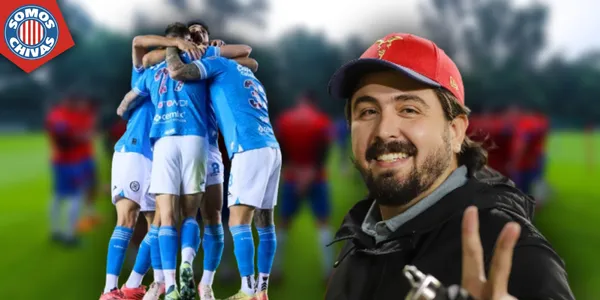 Amaury Vergara y jugadores de Cruz Azul (Fuente: MEXSPORT)