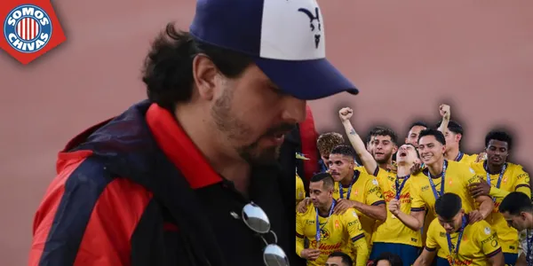 Amaury Vergara y jugadores del América (Fuente: MEXSPORT)