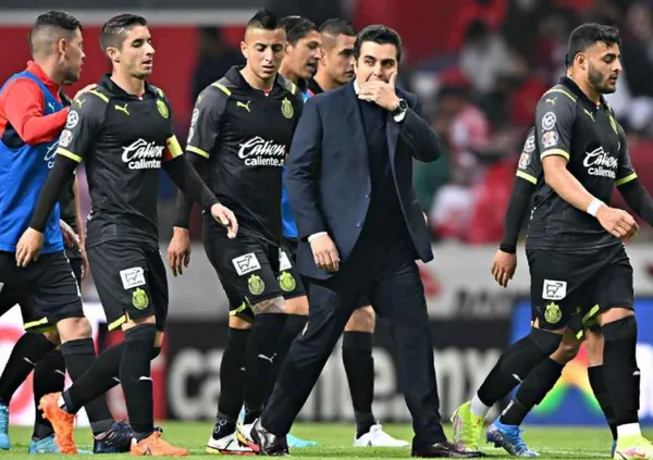 América y Monterrey decidieron cambiar de entrenador y hoy se ubican en zona de reclasificación.