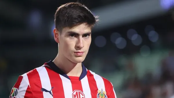 Armando González fue blindado por Chivs para evitar su salida | Foto: IG @hormiga_glez