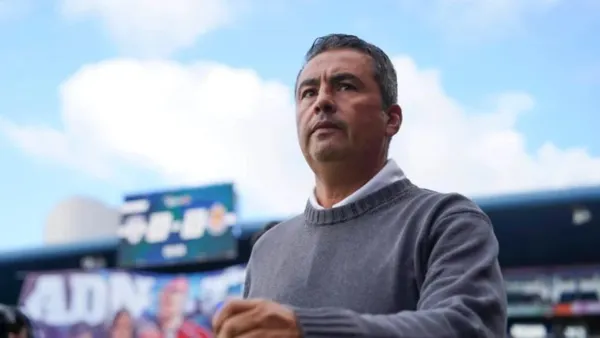 Arturo Ortega fue cesado para luego ser premiado con Chivas | Foto: Imago7