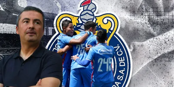 Arturo Ortega junto a canteranos de Cruz Azul / FOTO INSTAGRAM