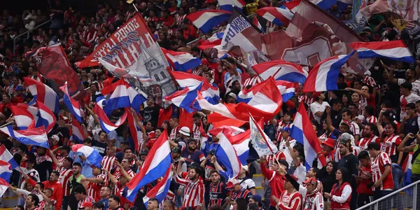 Banderas tomadas de Chivas