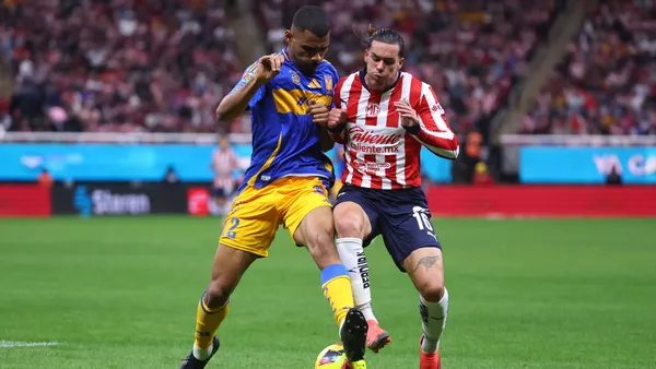 Cade Cowell regreso a la titularidad con Chivas | Foto: X @chivas