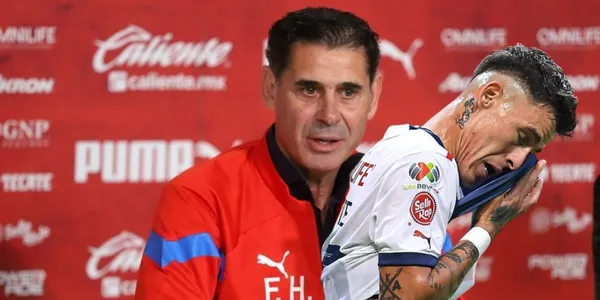 Calderón apunta para ir al Necaxa y las tres opciones que tiene Chivas en lista para ocupar su lugar