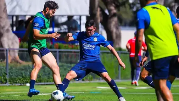 Canterano de Chivas podría empezar a brillar fuera del Rebaño | Foto: oem.com.mx