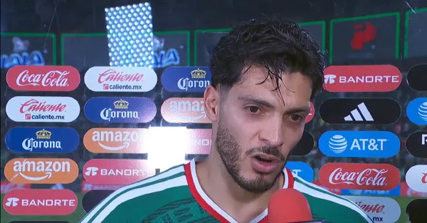 Captura de David Medrano con Raúl Jiménez en declaraciones