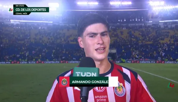 Captura de Linea de 4, con Armando González