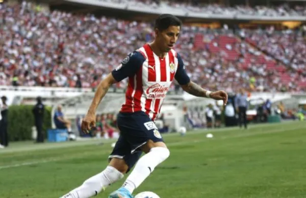 Carlos Cisneros se quedó fuera de la convocatoria para el partido.