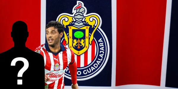 Carlos Veal junto a jugador incógnito / FOTO X