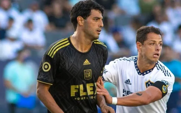 Carlos Vela y "Chicharito" Hernández se enfrentaron por primera vez en la MLS.