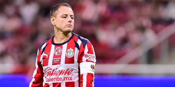 Chicharito en partido. Foto: Chivas