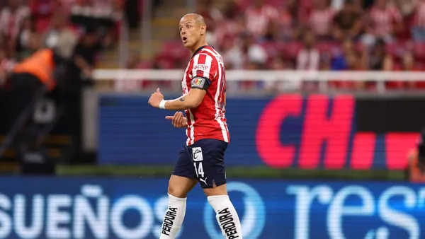 Chicharito encontró nueva motivación dentro de Chivas e ilusiona a la afición | Foto: Chivas