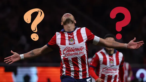 Chicharito festejando gol