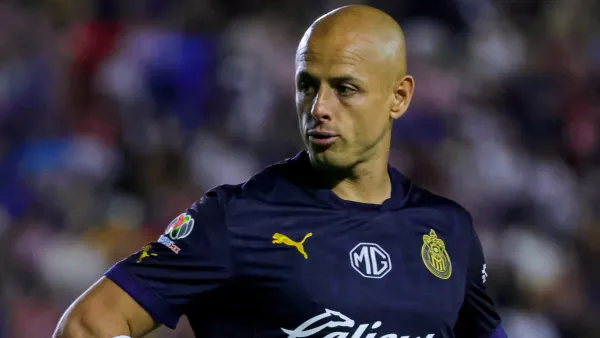 Chicharito se despide de Guadalajara en donde quedaron sensaciones encontradas (MexSport).