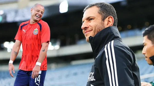 Chicharito y Jaime Lozano (Foto tomada de: MexSport)