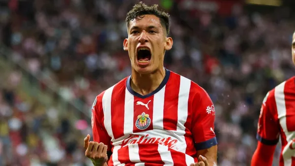Chivas busca mantener a Chiquete Orozco y tienen un plan | Foto: Futbol total