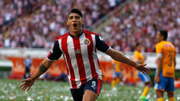 Chivas busca mejorar su ataque aun más y hacer una dupla de miedo con Pulido | Foto: Sportjudge