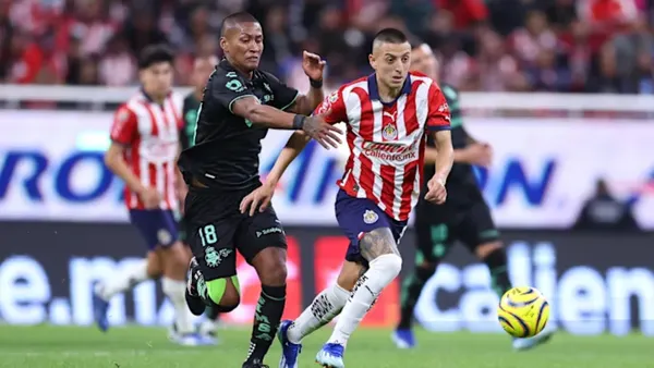 Chivas buscaría hacerse de los servicios de una de las joyas de Santos | Foto: GettyImages