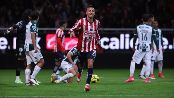Chivas convence en el debut de Óscar García en el Clausura 2025 | Foto: X @chivas