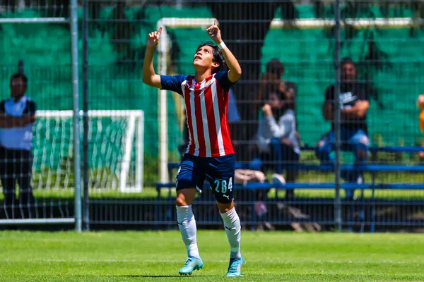 Chivas empató sus tres partidos frente a Toluca este sábado.