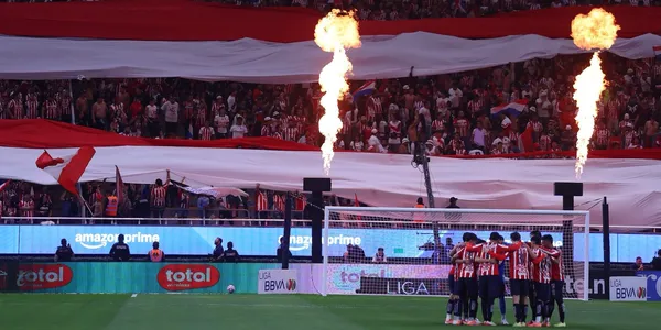 Chivas en partido. Foto: Chivas