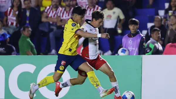 Chivas habría sido afectado por el arbitraje en el Clásico | Foto: X @chivas