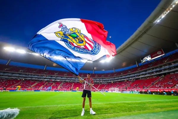 Chivas necesita ganar por dos goles para avanzar a semifinales.