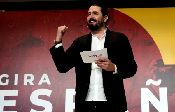 Chivas perdió la posibilidad de depender de sí mismo y se aleja de la clasificación este torneo.