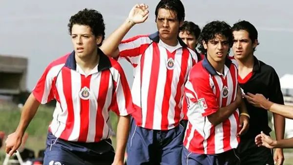 Chivas podría buscar un joven talento que recuerda a Carlos Vela | Foto: Especial