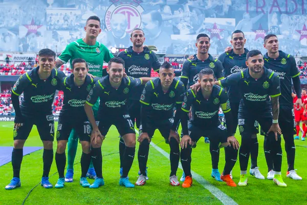 Chivas tiene un partido pendiente frente a Monterrey.