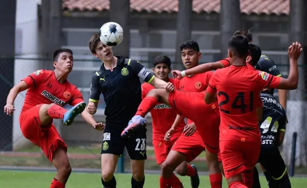 Chivas y Toluca también se enfrentaron este sábado en la categoría Sub-18.