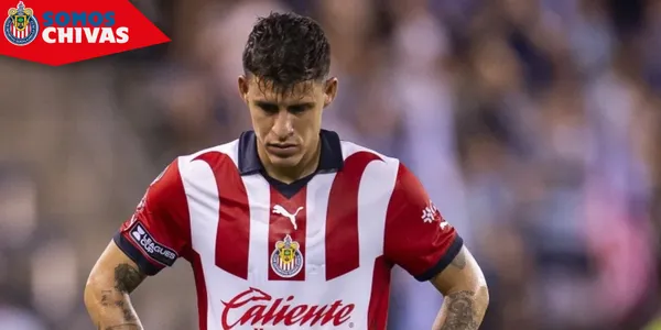 Cristian Calderón en Chivas (Fuente: MEXSPORT)
