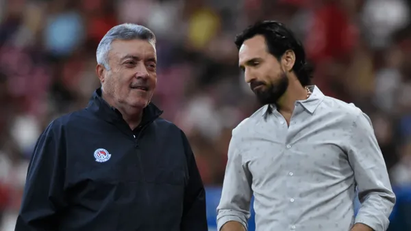 Domènec Torrent y Gerardo Espinoza (Foto tomada de: MexSport)