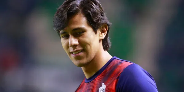 El año que estuvo Macías fuera de las canchas debido a su lesión en que ocupó su tiempo el jugador