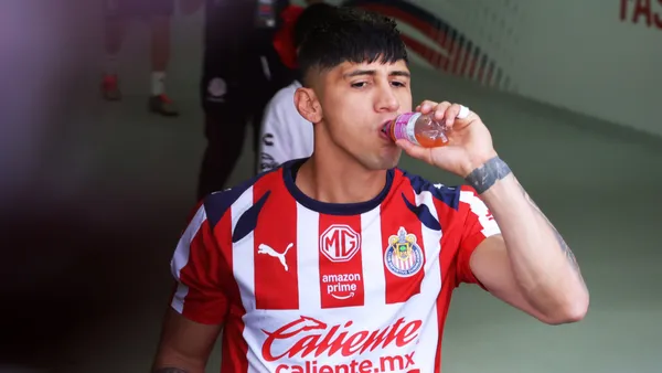 El delantero no será tomado en cuenta por Milito, pero no será sencillo sacarlo del club (MexSport).