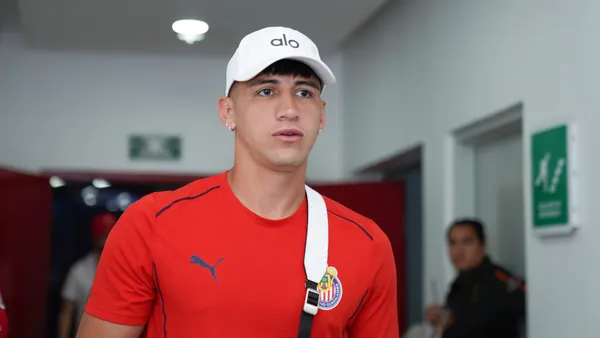 El delantero sigue sin definir su futuro (MexSport).