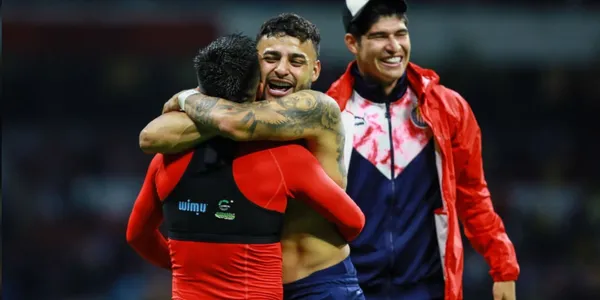 El futuro de Alexis Vega es incierto luego de sus indisciplinas con Chivas.